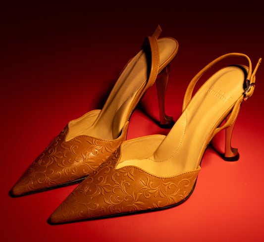 Cabriole Sling- Embossed Saddle Leather